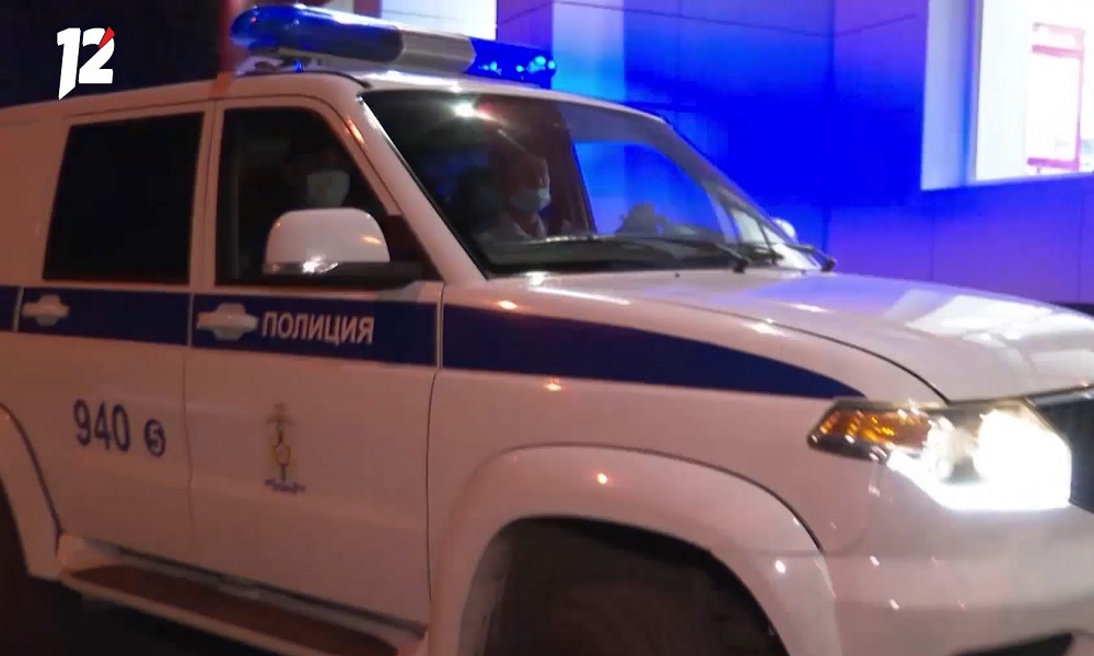 В Омской области женщина ударила знакомого ножом