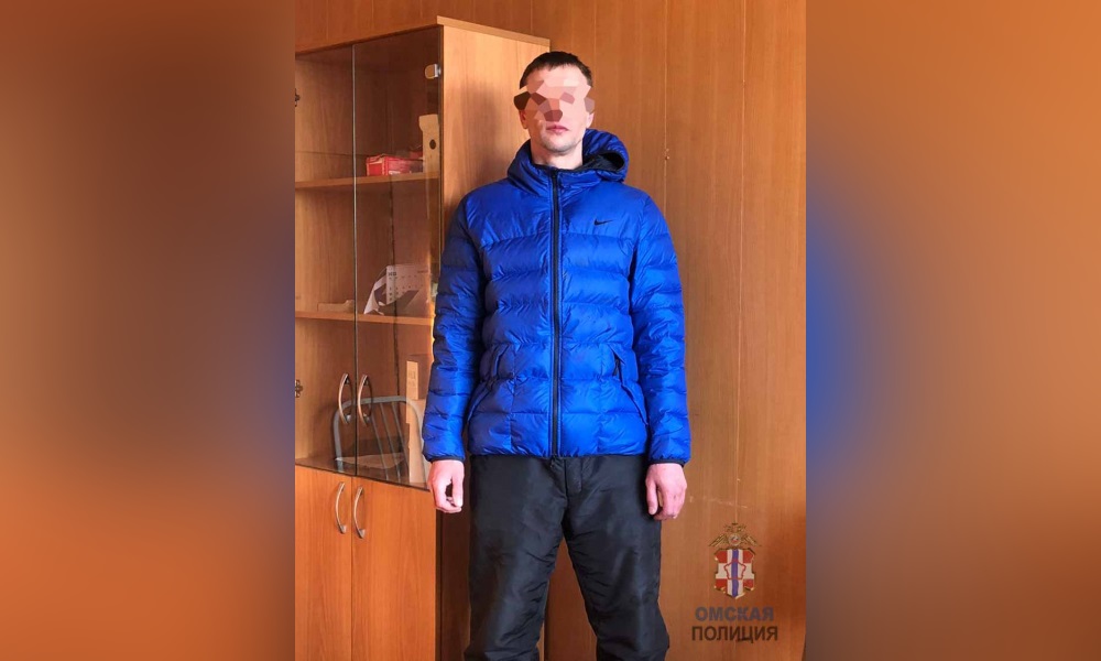 Омич украл почти 100 тысяч рублей у своей соседки и за одну ночь потратил их на баню с друзьями