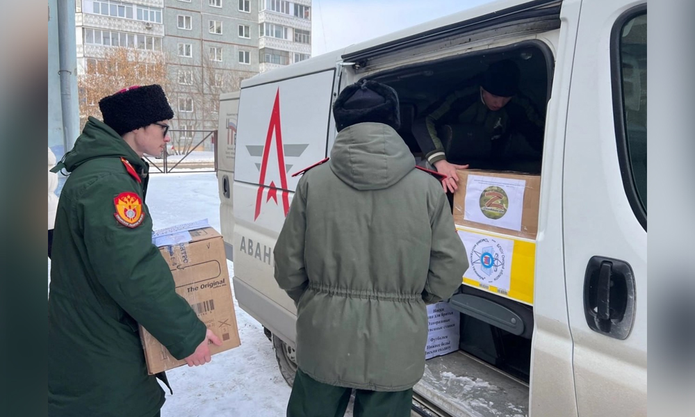 Омские студенты отправили более 100 посылок участникам СВО