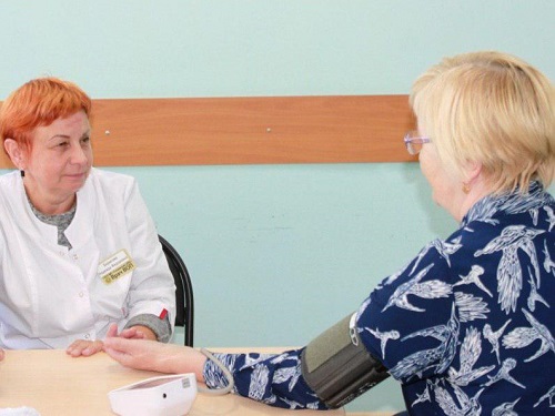 В Омской области реализуют программу по увеличению активного долголетия пожилых людей