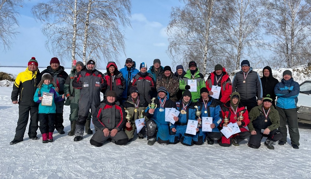 В чемпионте Омской области по рыболовному спорту победили курганцы, хозяева взяли серебро
