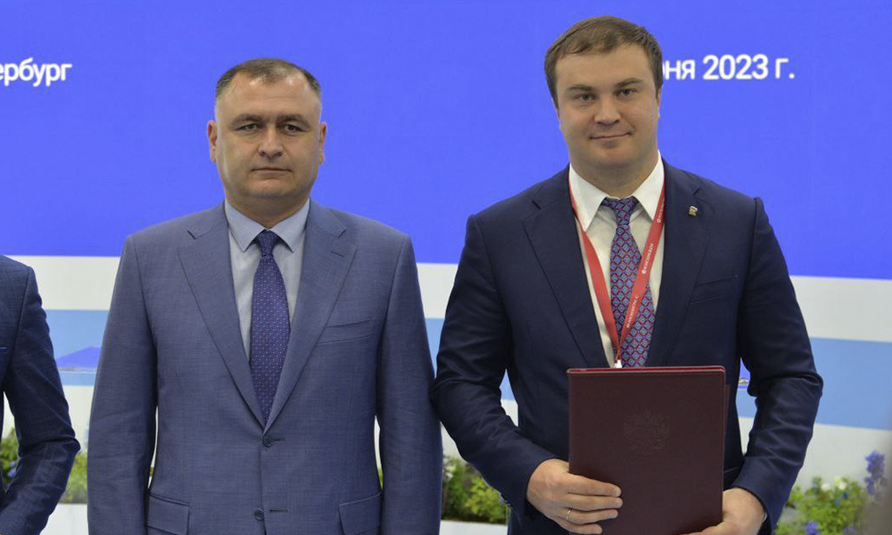 Виталий Хоценко и президент Южной Осетии Алан Гаглоев обсудили вопросы взаимодействия в различных сферах 