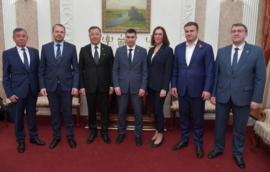 Губернатор сообщил, что в Омске появится филиал Казахстанского национального университета им. аль-Фараби
