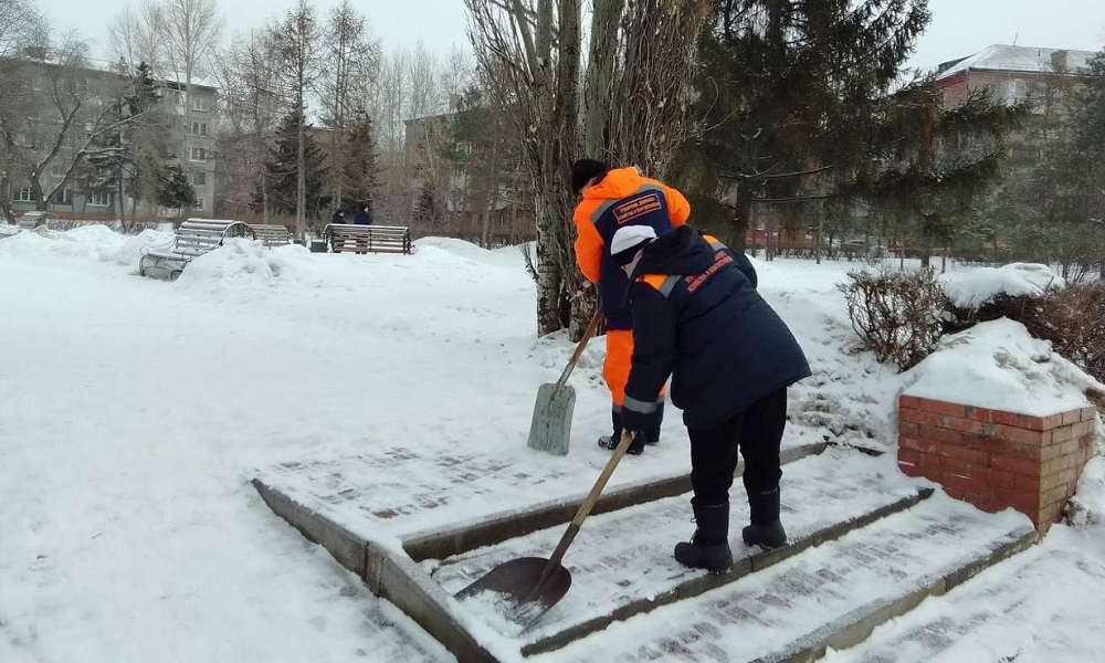 В Омске за выходные вывезли более 8 тысяч кубометров снега