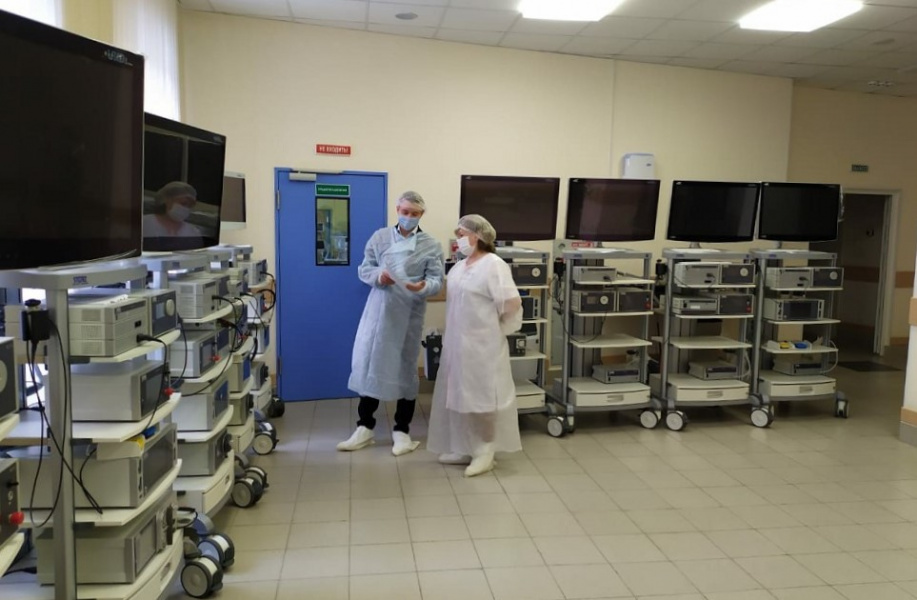 В Омский онкодиспансер привезли очередную партию дорогостоящего оборудования