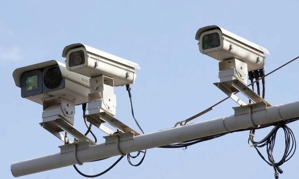 В Омске на двух перекрёстках установят камеры фиксации нарушений ПДД