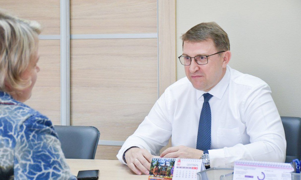 Министр Иван Кротт сообщил о готовности образовательных организаций к новому учебному году в Седельниковском районе