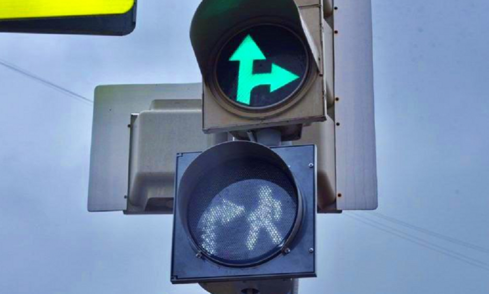 В Омске планируется сменить приоритет движения на пересечении улиц Перелёта и Степанца