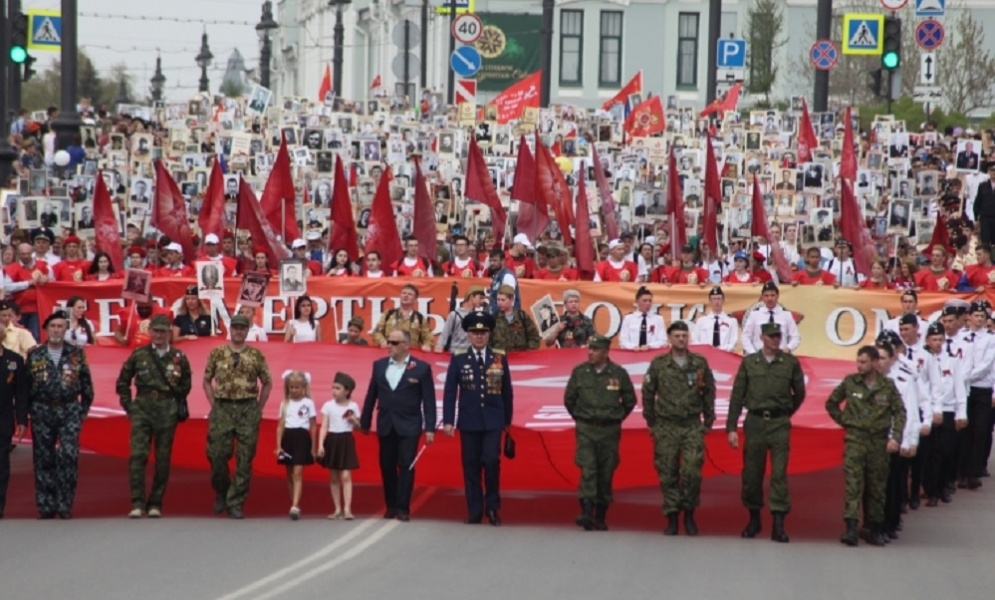 В Омске воспитанники детских домов пройдут с портретами детей-героев Великой Отечественной войны