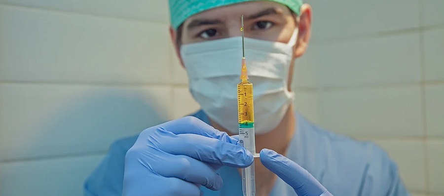 В испытании вакцины от коронавируса примут участие здоровые люди от 18 до 60 лет