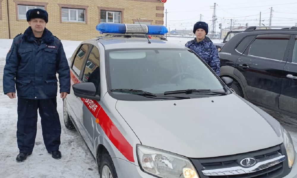 Омские росгвардейцы нашли восьмилетнюю девочку и вернули её родителям