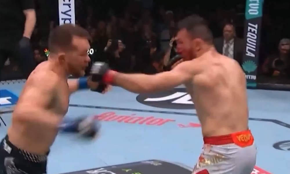 Пётр Ян вернул себе пояс чемпиона UFC в легчайшей весовой категории
