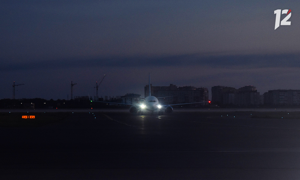 Пилоты рейса Москва — Омск столкнулись с необычными трудностями