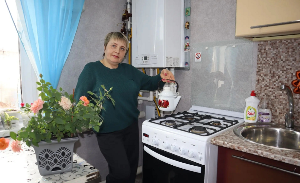 Круглосуточное тепло и никакого мусора и запаха: в Большеречье оценили преимущества отопления газом