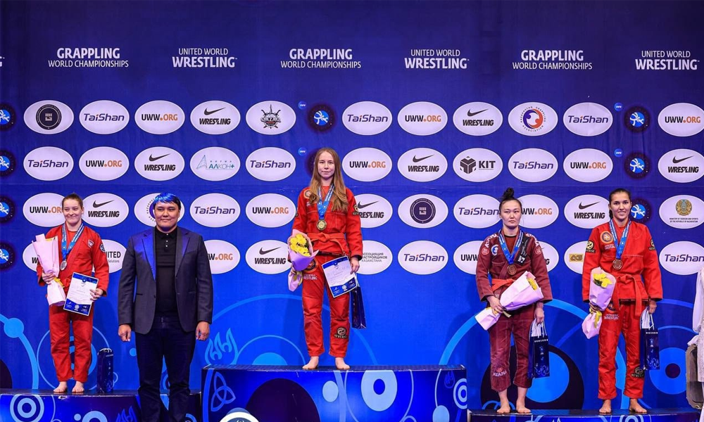 Омичка Алсу Яншина выиграла чемпионат мира по грэпплингу