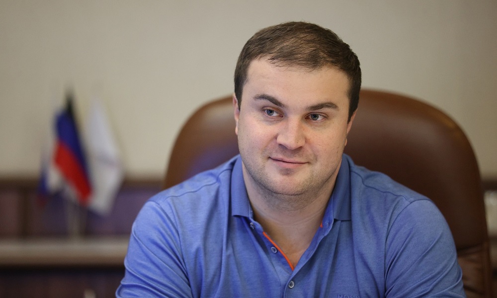 Виталий Хоценко поздравил омичей с Днём России