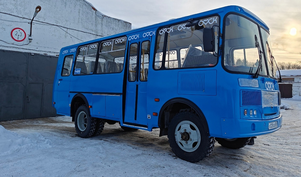 Синие автобусы начали поступать в районы Омской области для работы на межмуниципальных маршрутах