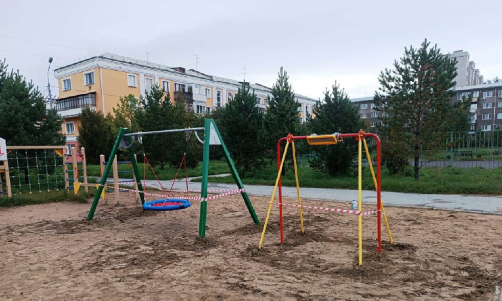 В омском сквере Героев-авиаторов обновят спортивную площадку