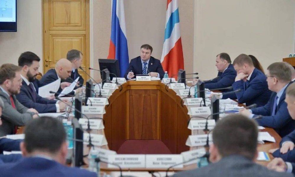 В Омской области проведут ямочный ремонт и обновят разметку