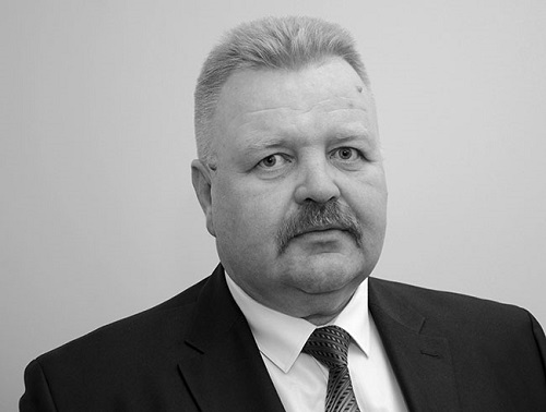 Александр Бурков выразил соболезнования родным и близким главы Черлакского района