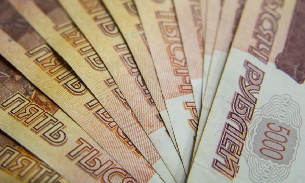 Омич хотел купить машину, но продавец оказался мошенником