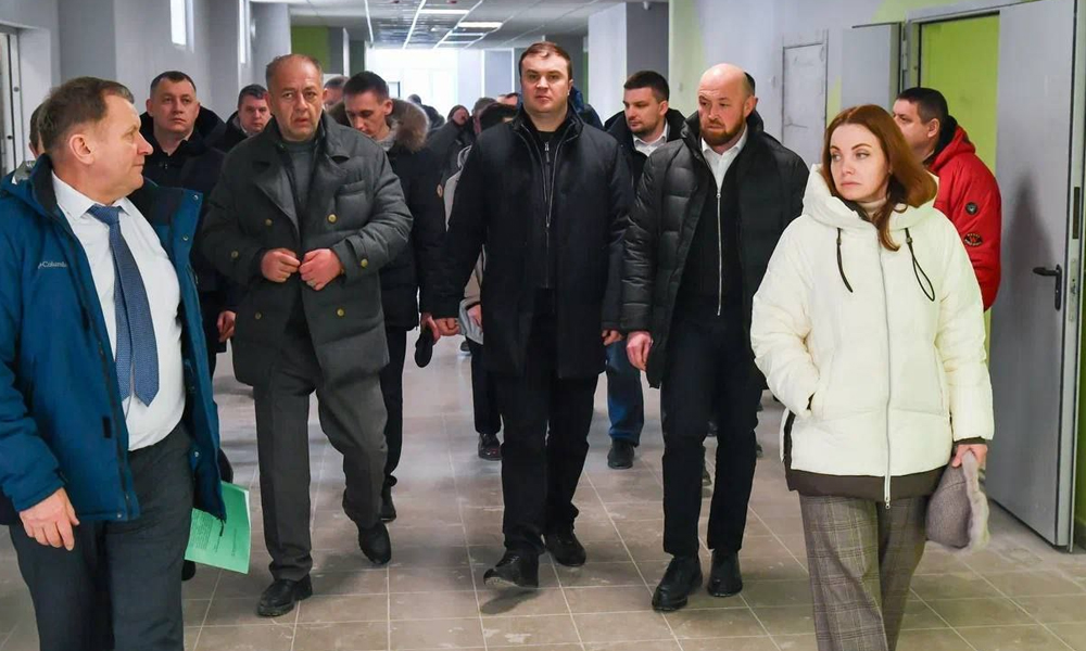 Виталий Хоценко проверил готовность новой школы в Исилькуле
