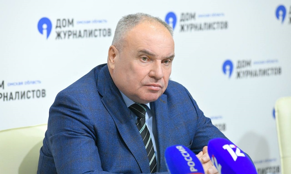 В омском правительстве опровергли информацию об отставке вице-губернатора Владимира Куприянова