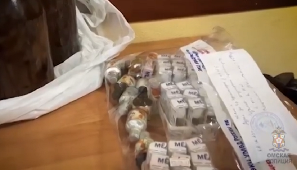 В Омске судят женщину, которая продавала пенсионерам самодельную сладкую смесь под видом мёда