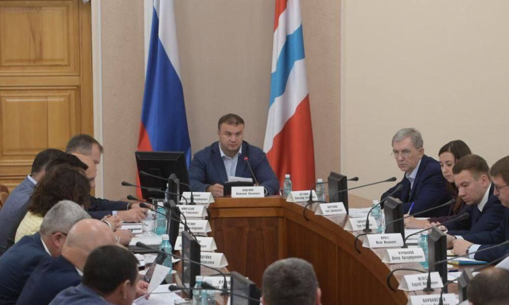 Виталий Хоценко поставил задачу не снижать темпы дорожного ремонта