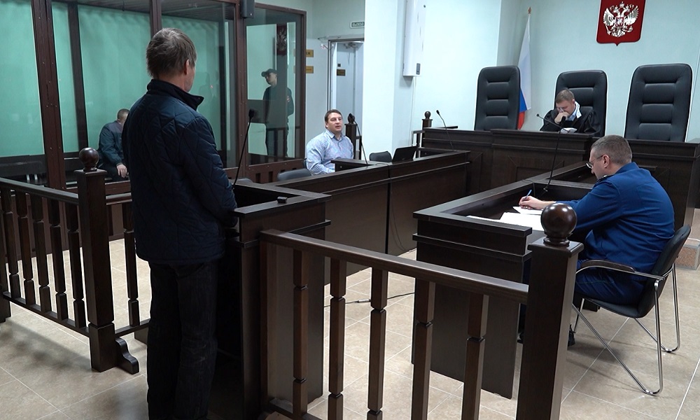 Суд вынес приговор омичу, который расправился с пенсионеркой и уснул рядом с трупом