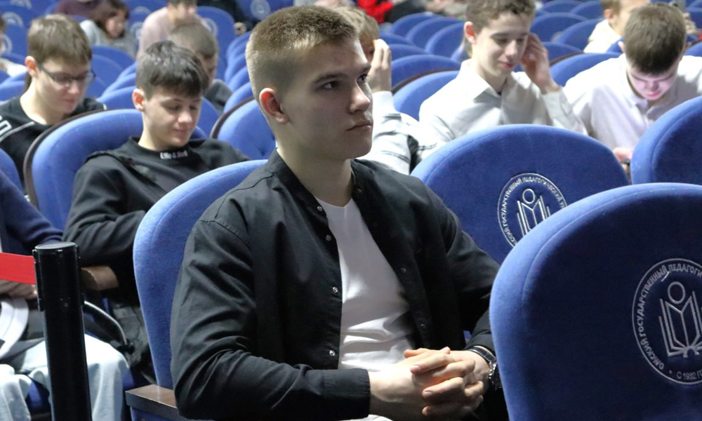 В Омске более 150 школьников приняли участие в региональной олимпиаде по географии