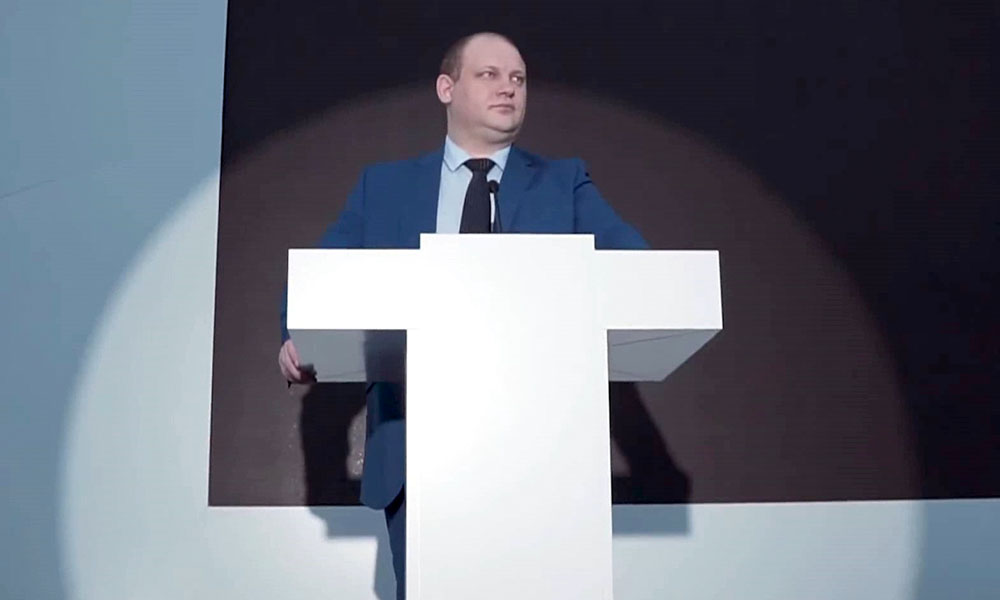 Стало известно, какую должность занял в минздраве Омской области уроженец Красноярска Артём Наркевич