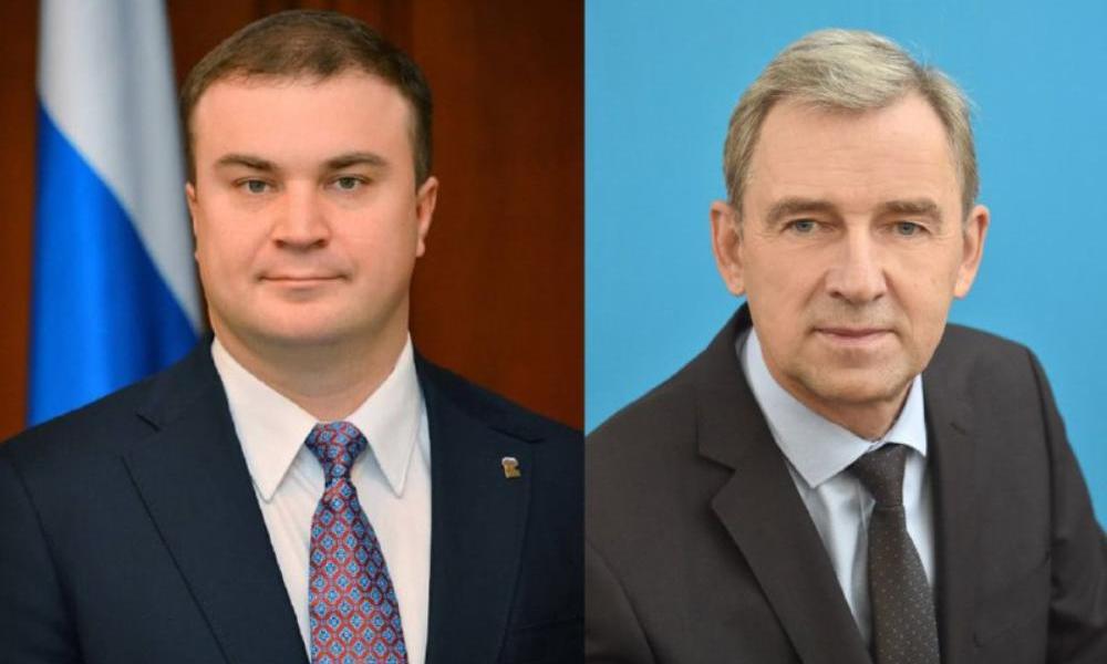 Первые лица Омской области поздравили сотрудников МЧС с профессиональным праздником
