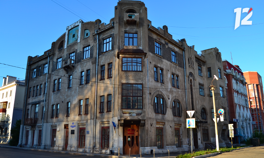 В Омске объявили повторный аукцион на проведение ремонта Доходного дома Печокас 