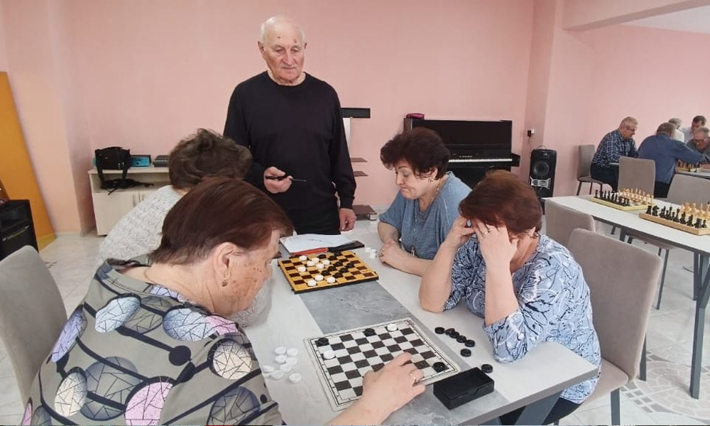 В Называевском районе создали пространство для досуга пожилых людей