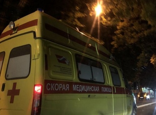 Утром в Омске недалеко от школы № 107 сбили девочку