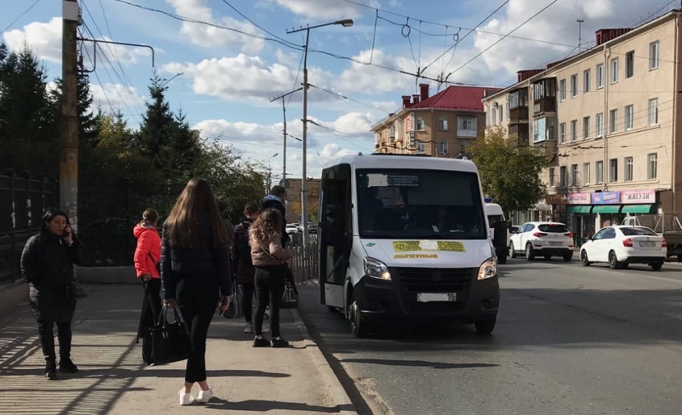 Последние семь маршрутов частных перевозчиков вернули прежнюю стоимость проезда 