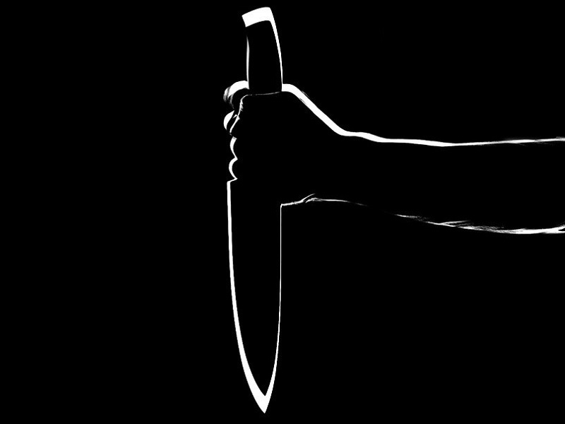 Омич за карточный долг порезал своего приятеля