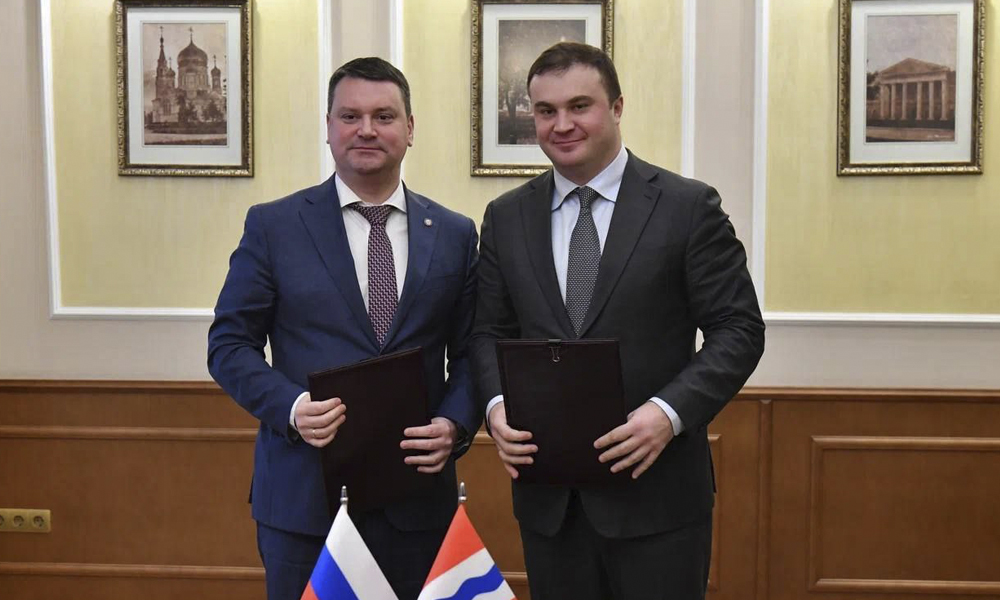 Виталий Хоценко и глава Социального фонда России Сергей Чирков подписали соглашение о сотрудничестве 